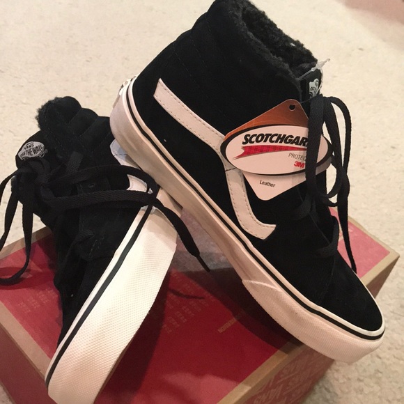Vans Shoes - NWT Vans faux fur lined sk8-hi black suede sz 7.5